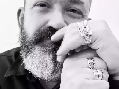 The Fashion Obsessive's Archive: Jean-Denis Franoux's 'Regarderobes'