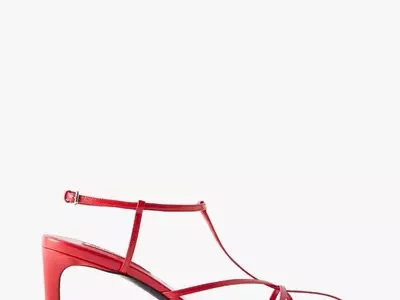 Summer Footwear: Elevating Your Style with Heeled Sandals