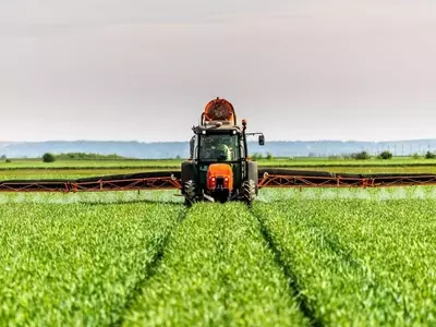 El Bloqueo del Estrecho de Ormuz: Un Impacto Global en la Alimentación y la Agricultura Española
