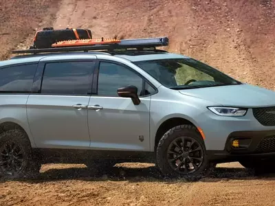 Chrysler Considers Production for Off-Road Pacifica Minivan