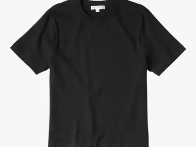 The Best Cropped T-Shirts for a Fashionable Summer