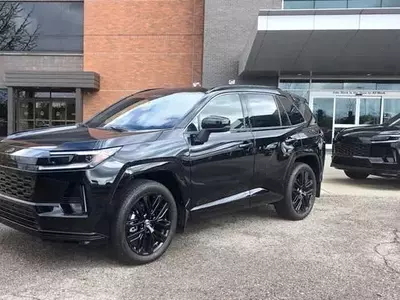 2026 Toyota RAV4: Enhanced Infotainment and Driver-Assistance Technologies