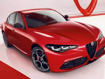 Alfa Romeo Giulia and Stelvio Get Performance Pack Update