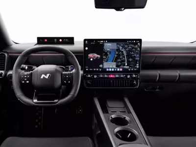 Hyundai's Next-Gen Infotainment: Pleos Connect Debuts
