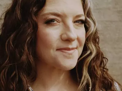 Ashley McBryde: From Nashville Aspirations to Stardom