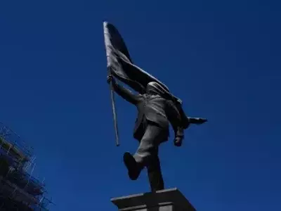 Banksy's Latest Sculpture Appears in London, Sparks Discussion