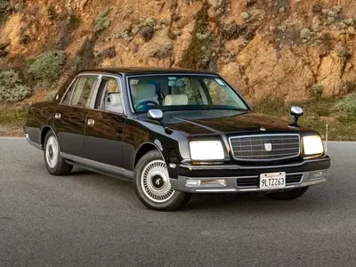 The Unique Toyota Century V-12 Sedan: A Blend of Tradition and Engineering