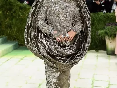 Met Gala Moments: Wonders' Debut and Unexpected Encounters