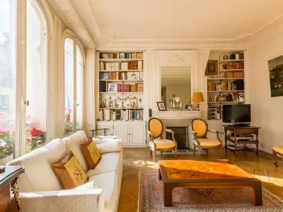 Your Guide to the Most Stylish Airbnbs in Paris