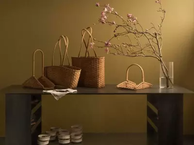 Alex Crowder's Field Studies Flora: Weaving Nature's Story into Floral Artistry