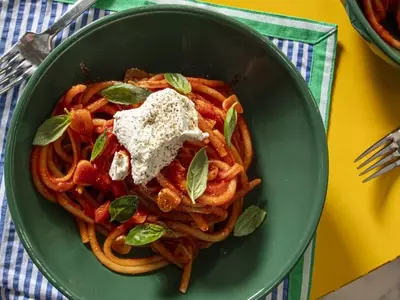 Garlicky Gochujang Tomato Bucatini