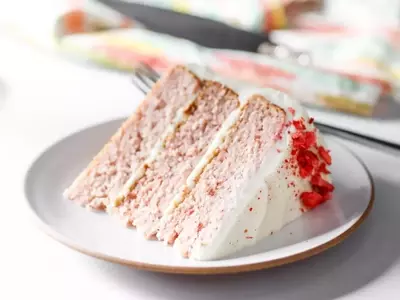 Mastering the Art of Homemade Strawberry Layer Cake