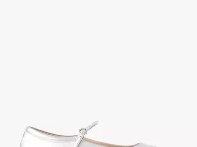7 Stylish Ways to Incorporate Ballet Flats Into Your Summer Wardrobe