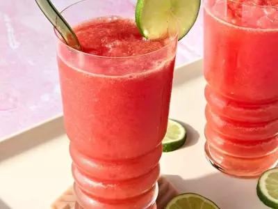 Refreshing Electrolyte Smoothie: A Quick and Healthy Hydration Boost