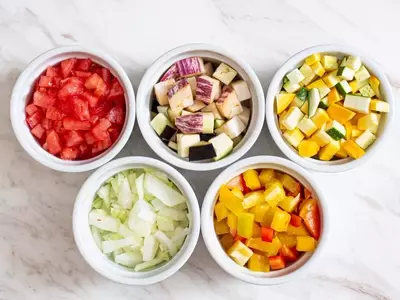 Efficient Weeknight Cooking: The Chef's Approach to Ingredient Preparation