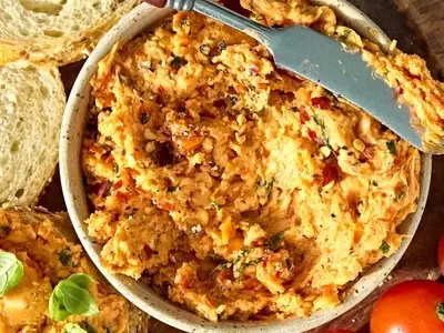 Crafting Aromatic Roasted Tomato Butter