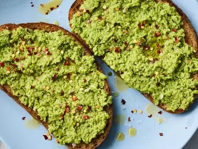 Quick and Healthy Smashed Pea Toast