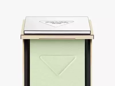 The Rise of Green Setting Powders: A Guide to Neutralizing Redness