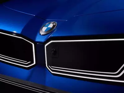 BMW's Next-Gen 1 Series: Electric Rear-Wheel Drive Returns, Coexisting with ICE Models