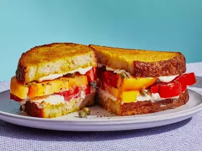 Exploring the World of Heirloom Tomatoes: A Comprehensive Guide