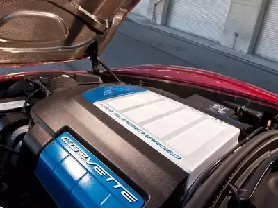 Chevrolet Discontinues LS9 Crate Engine, Teases New V8