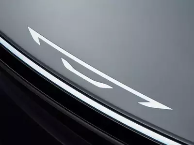 Chrysler Reveals New 2028 Arrow and Arrow Cross SUVs