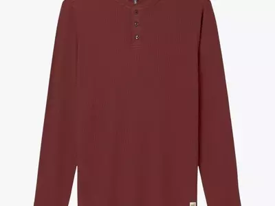 Vuori's Summer Activewear Collection on Sale