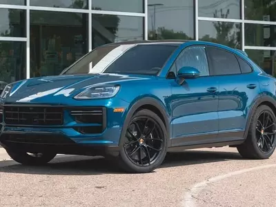 2027 Porsche Cayenne Hybrid Review