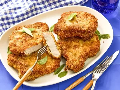 Crispy Pan-Fried Pork Chops: A Family-Pleasing Recipe