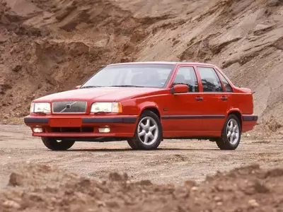 The Enduring Appeal of the 1993 Volvo 850GLT
