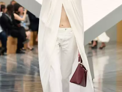 White Jeans: From Risky Wardrobe Item to Chic Fashion Essential