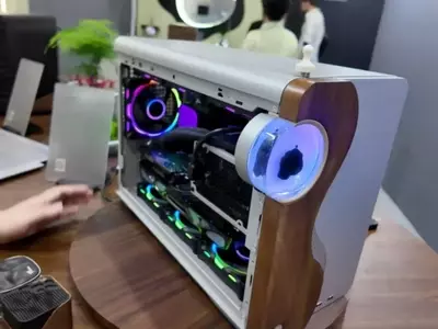 Amiiba's Ferra Micro-ATX PC Case: A Unique Blend of Ferrofluid and Functionality