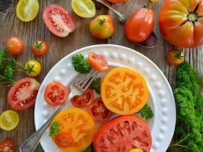 Tomates Cherry vs. Tomates Pera: ¿Cuál es más productivo para tu huerto casero?