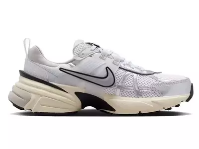 Top Picks for Comfortable and Stylish Chunky Sneakers This Summer