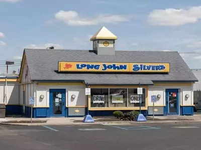 Leading Fast-Food Chain Shuts Down Over 700 Branches