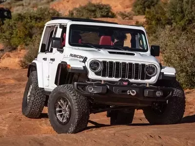 Jeep Recalls Over 1 Million Wranglers and Gladiators Due to Fire Risk