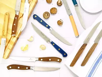 Choosing the Best Steak Knives: A Comprehensive Guide to Sharpness and Handle Comfort