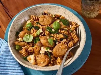 Quick and Healthy One-Pot Pasta: A Mediterranean Diet Staple