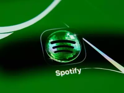 Spotify Ditches Disco Ball, Restores Classic App Icon