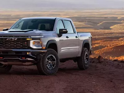 2027 Chevrolet Silverado Unveiled with Enhanced V8 Power and Advanced Technology