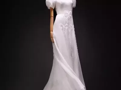 Susie Cave's New Venture: "Weddings and Funerals" Redefines Occasion Wear with Personalized Elegance