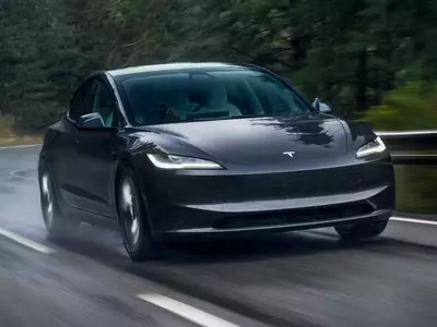 Senators Question Tesla's FSD Safety Claims, Demand Verification