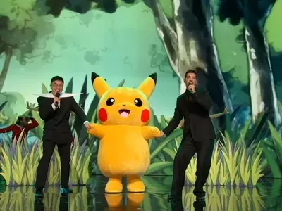 Bowen Yang and Matt Rogers Sing "Gotta Catch 'Em All" at Las Culturistas Culture Awards