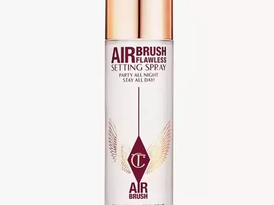 The Ultimate Guide to Long-Lasting Makeup: Top Setting Sprays Reviewed