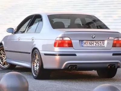 2000 BMW M5: An Executive Sedan Redefined