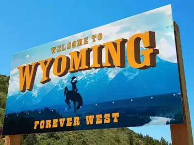 Wyoming Pioneers State-Issued Stablecoin Amidst Bitcoin's Decline