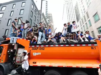 Knicks Player Mistaken for Fan at Championship Parade