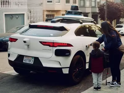 Waymo Robotaxis Face Recall Over Highway Construction Zone Glitch