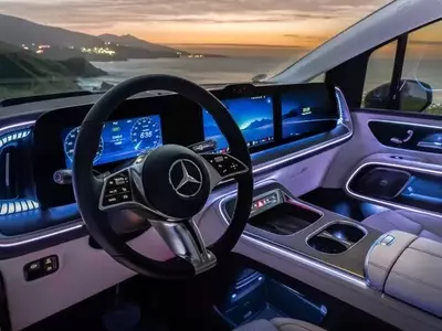 Inside the Luxurious 2028 Mercedes-Benz VLE-Class EV Interior