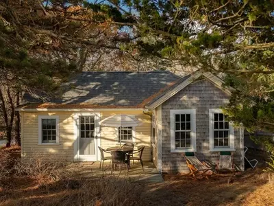 New England's Premier Airbnb Retreats: Coastal Charm to Mountain Escapes